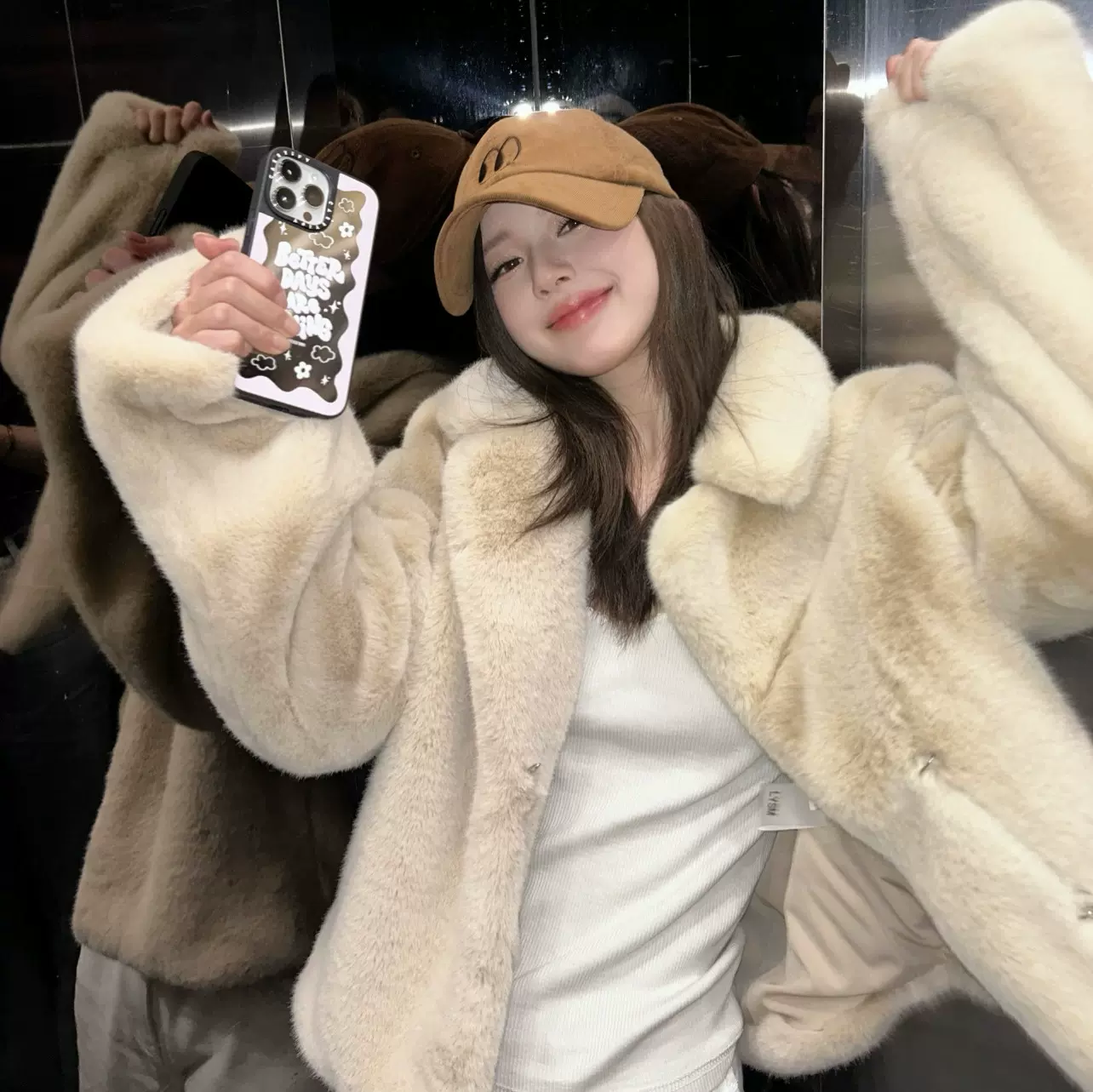 现货2025冬季新款韩国东大门赵露思同款气质纯色单排扣领皮草外套