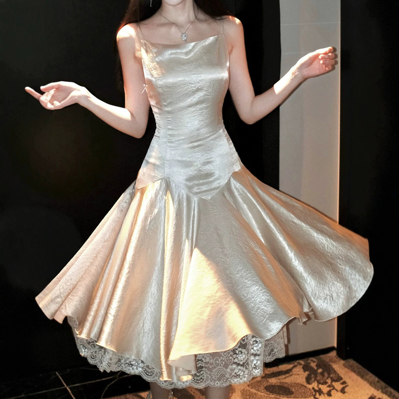 New product: Acetate lace dress with straps, designed for spring and summer, elegant mid-length dress, high-end and flowy New product: Acetate lace dress with straps, designed for spring and summer, elegant mid-length dress, high-end and flowy