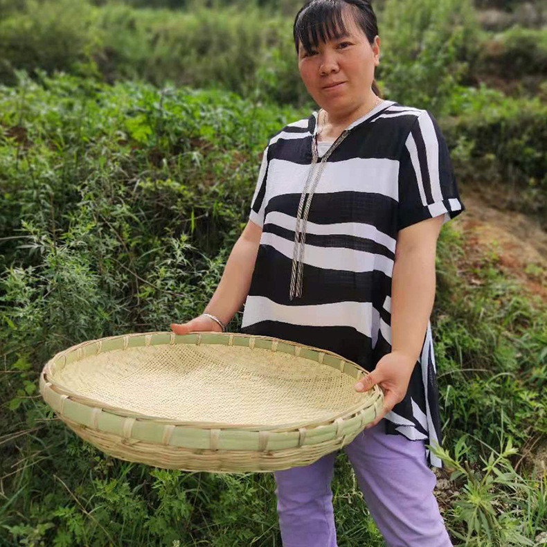 Handmade Bamboo Products from Guizhou: Dustpans, Sieves, Grain Drying Baskets, and Cleaning Baskets for Store Decoration