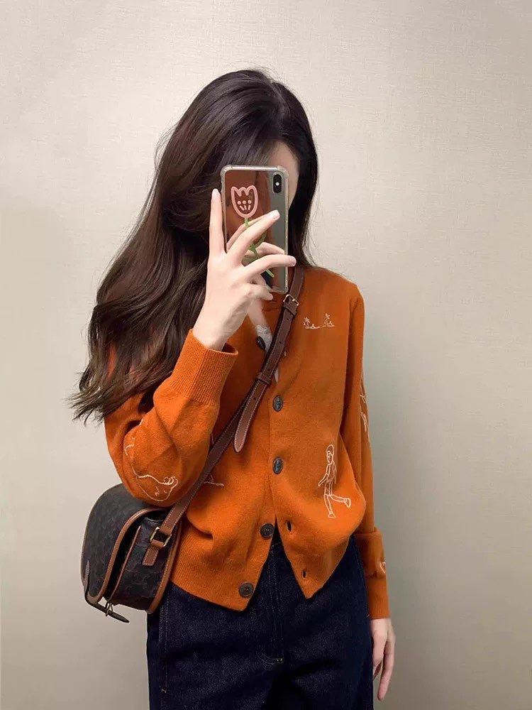 Áo cardigan nữ dệt kim màu cam phong cách Hàn Quốc, kiểu dáng lười biếng — quả cam