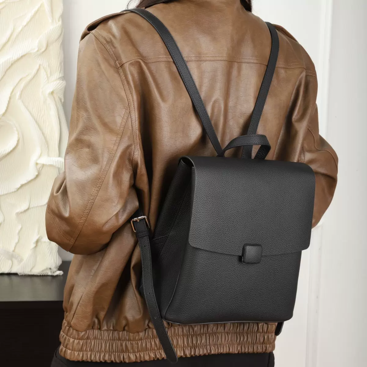 佰缔皮具女包跨境真皮女士双肩包包头层牛皮背包休闲百搭通勤书包