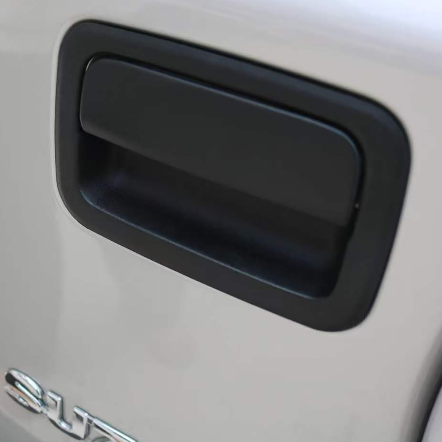 Suitable for 19-26 Jimny models, tailgate handle cover exterior modification black warrior decorative piece for JB74/75