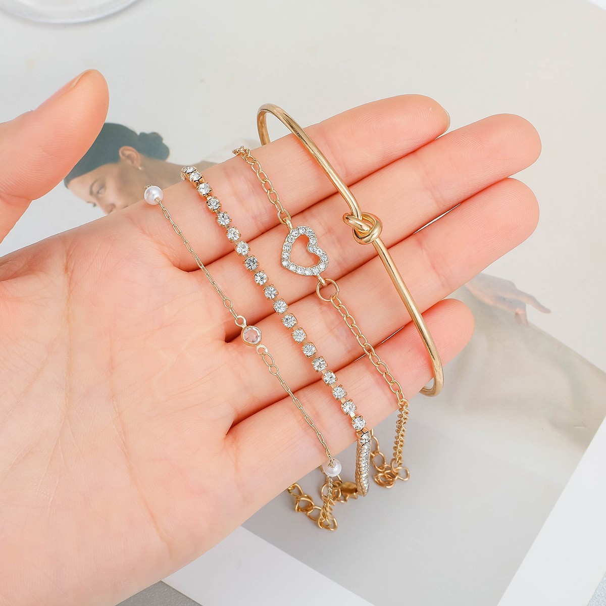 5806201