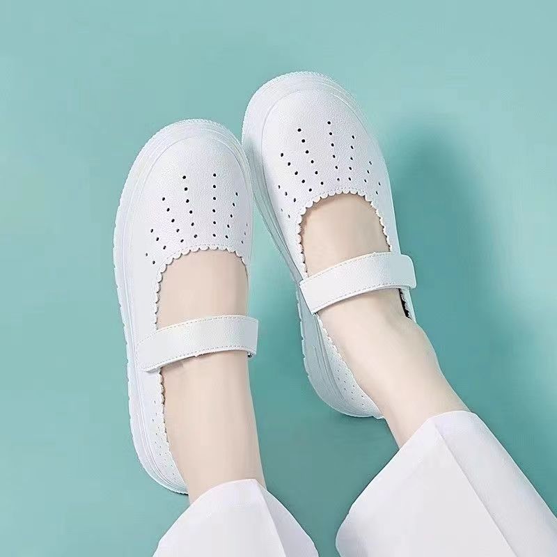 Zapatos de enfermería de verano huecos transpirables antiodor suela suave no se cansa un solo pie zapatos de trabajo médico zapatos blancos
