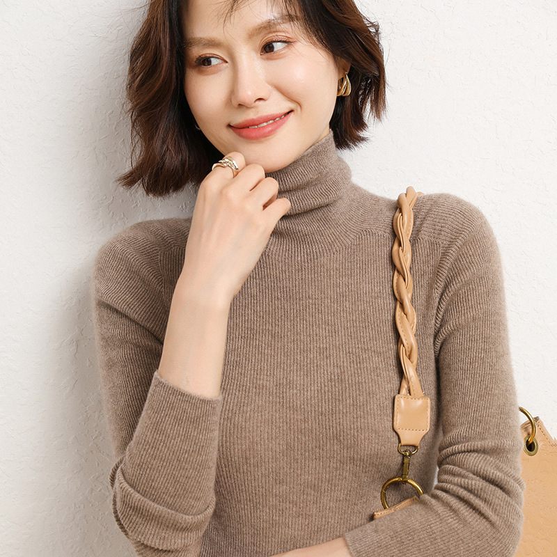 Suéter de rayas verticales de cuello alto para mujer 2022 Otoño e Invierno Nueva camisa de punto de lana slim fit Top de manga larga de todo fósforo