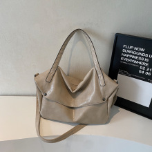 �羳���Q����ͨ�ڴ��Ů�¿�r������μ��������б�����ذ�