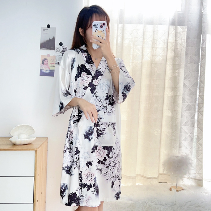 B022 # 수묵 모란