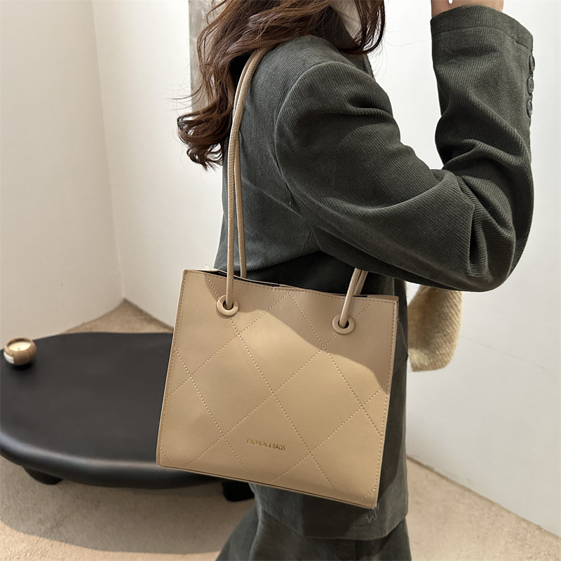 2025 primavera nuevo bolso de hombro, bolso de cubo de gran capacidad, bolso de mujer, bolso de viaje retro, bolso especial