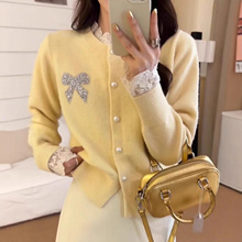 【北极绒洗水】秋季蕾丝烫钻蝴蝶结黄色毛衣女秋冬针织开衫上衣