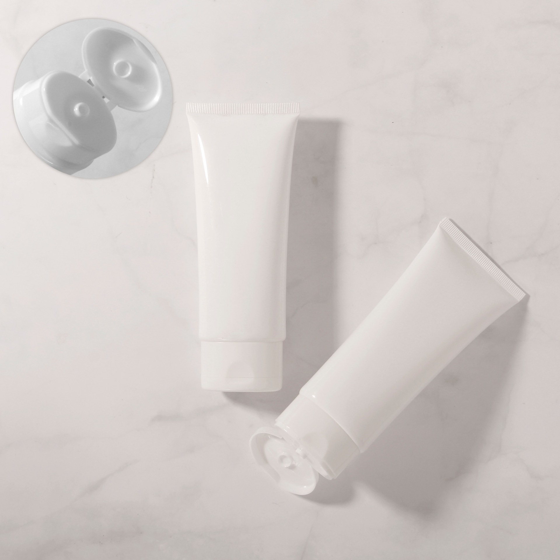 Tubo cosmético blanco vacío de 100 g o ml para crema facial crema de manos limpiador y productos de cuidado de la piel