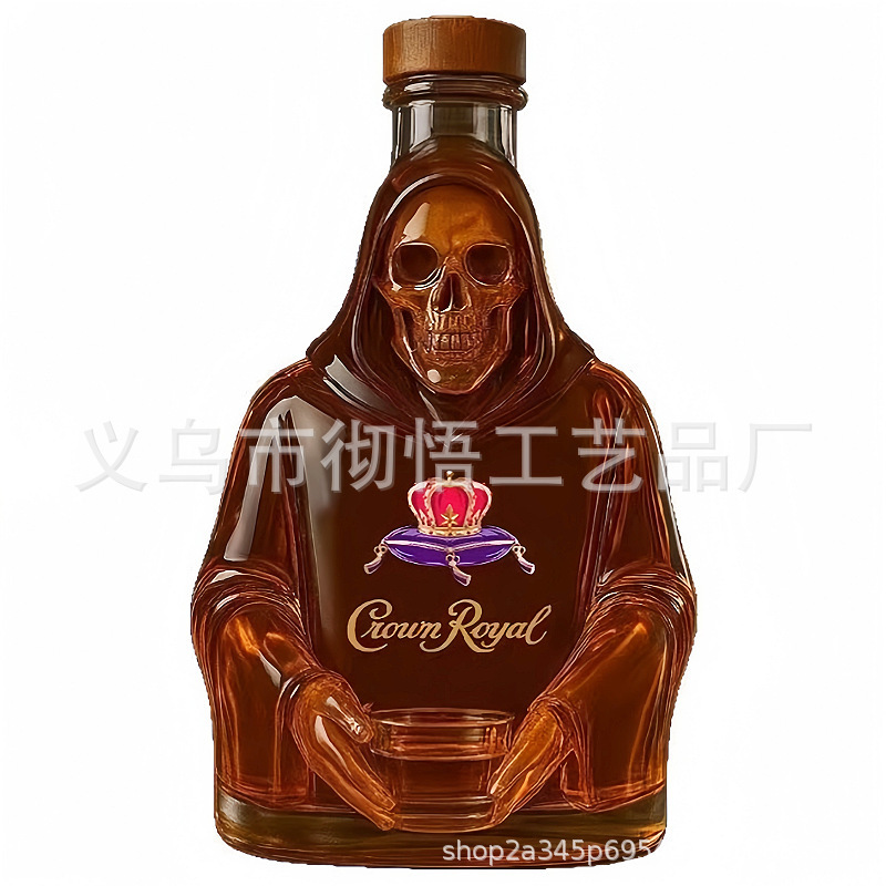 国境を越えて爆発したJeep Whiskey Bottleジープウイスキーの複数のボトルの振り子|undefined