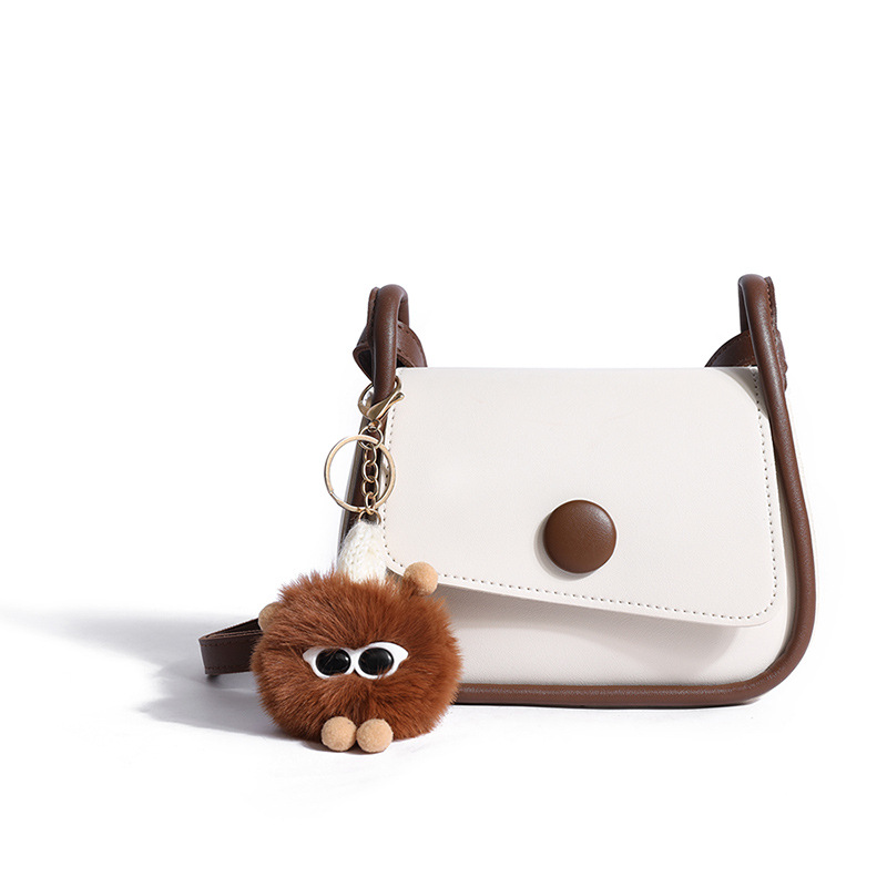 오프화이트 + 퍼볼