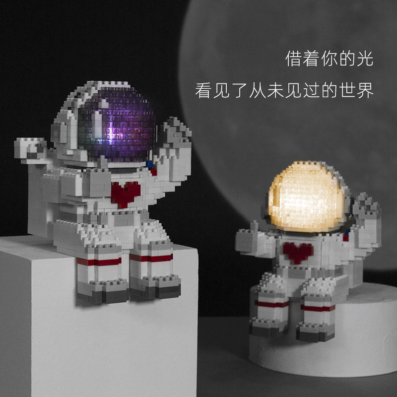 Gifts for Boys and Girls Astronaut Astronaut Pen Holder Tiny Particle Assembled Building Blocks Compatible with Lego Wholesale Dropshipping