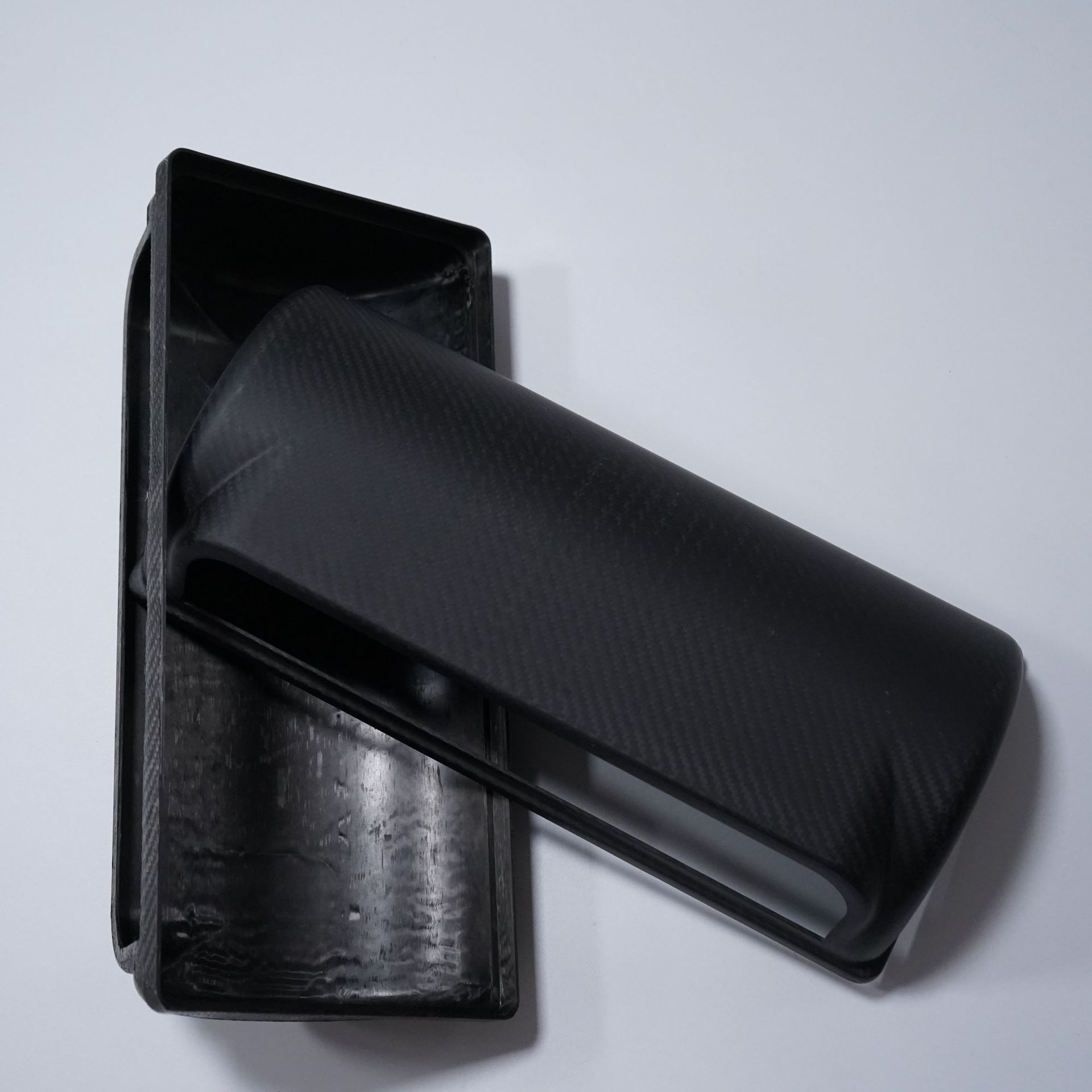 厂家直销碳纤维机器人外壳耐腐蚀轻量抗静电涂层碳纤维异形件定制