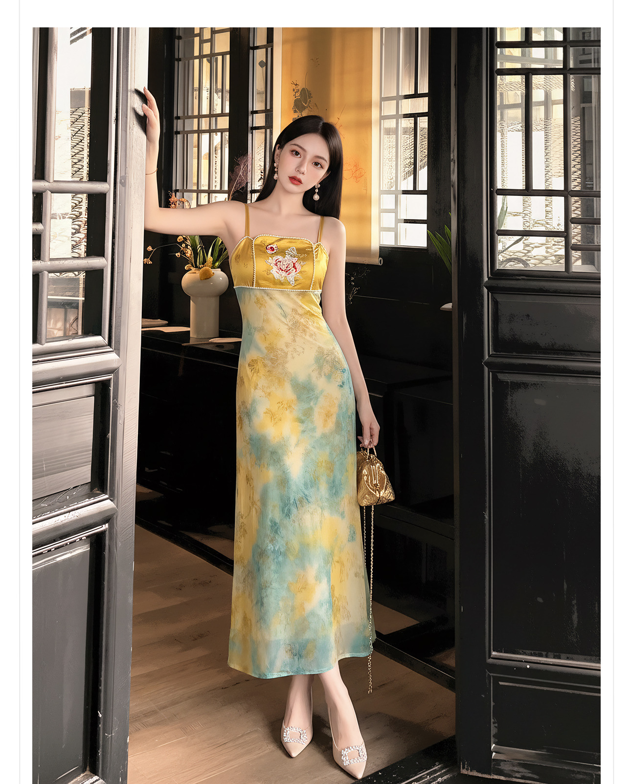 Bộ đầm dây tay không phối áo khoác thêu hoa văn cách tân cao cấp — bộ đồ, Đầu màu mơ, đầm dây chi tiết 4