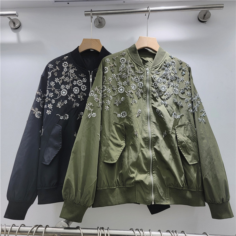 Europa y los Estados Unidos 2026 primavera nueva chaqueta bordada de sequillas chaqueta suelta pesada con perlas hechas a mano ropa de béisbol casual