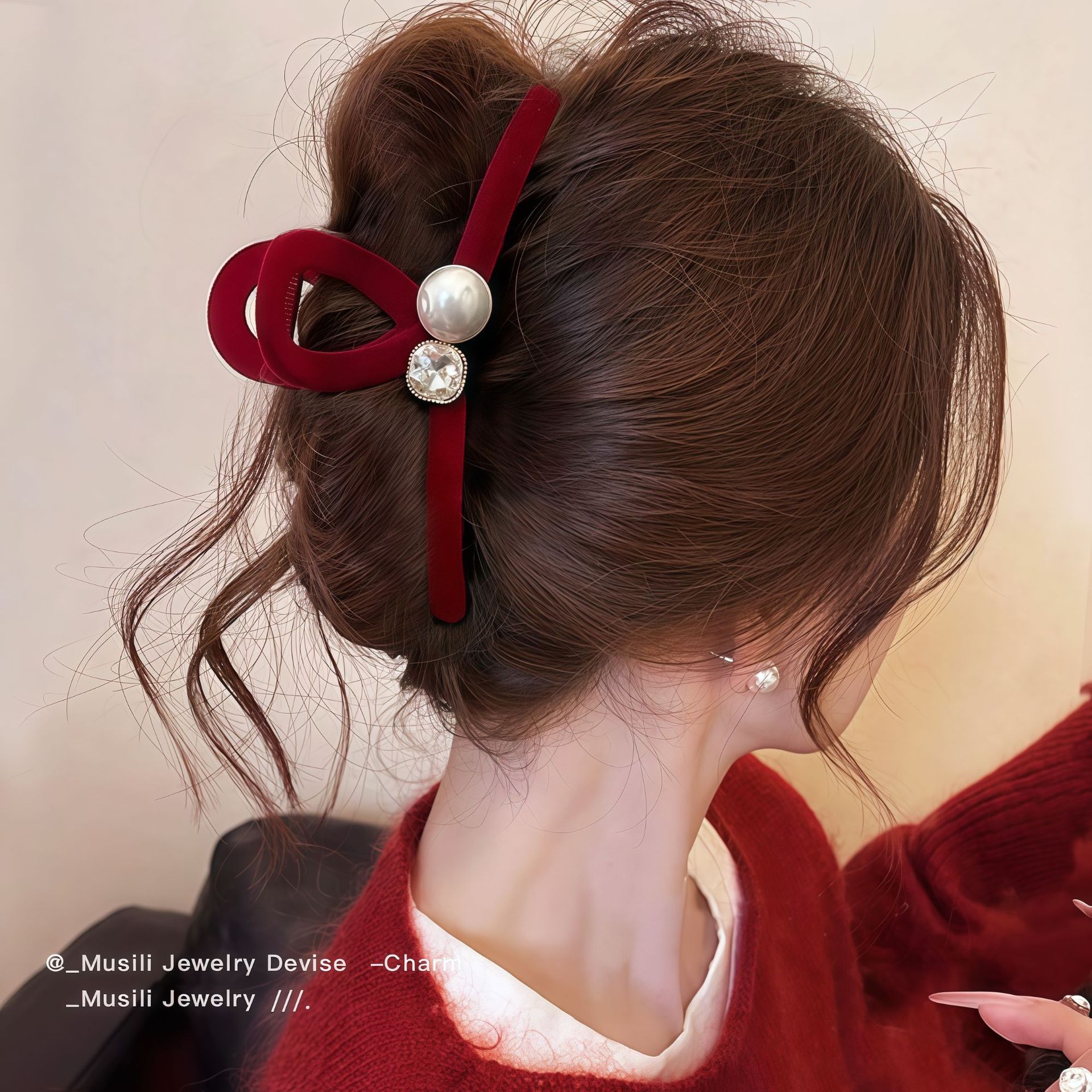 06_红色珍珠水钻植绒抓夹-13cm