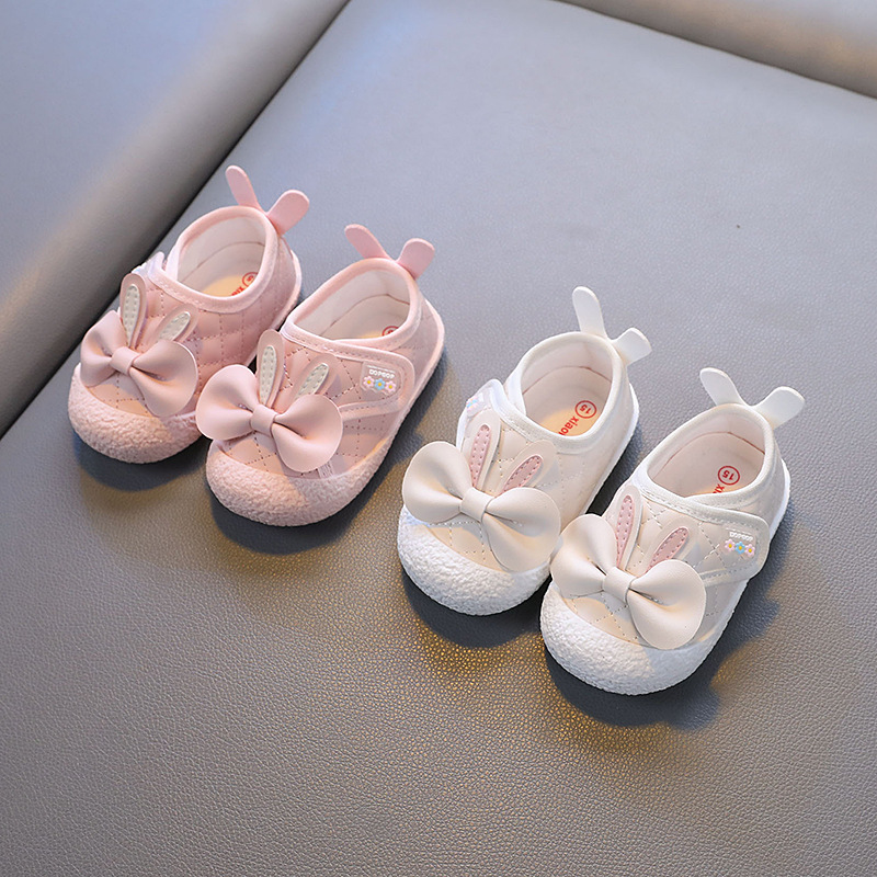 2024 nuevos zapatos de bebé de primavera y otoño para niñas 1 1 1 niño de 2 años zapatos de cuero de princesa zapatos de bebé de suela suave antideslizantes