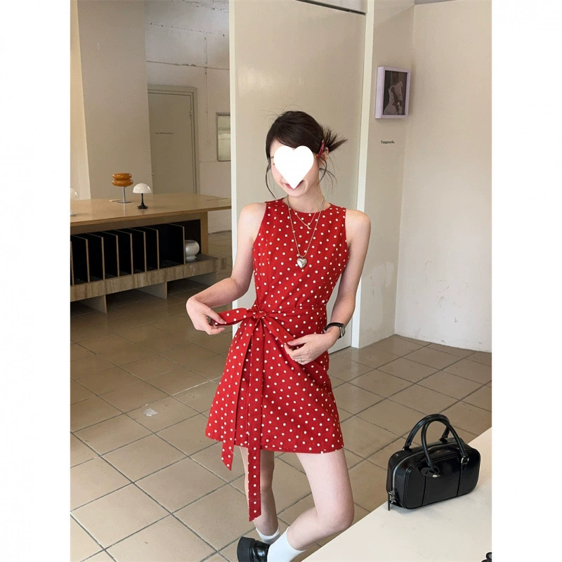 2025 Новое ретро красное платье без рукавов в горошек для женщин, летнее платье с кружевной завязкой на талии, стройное платье-жилет