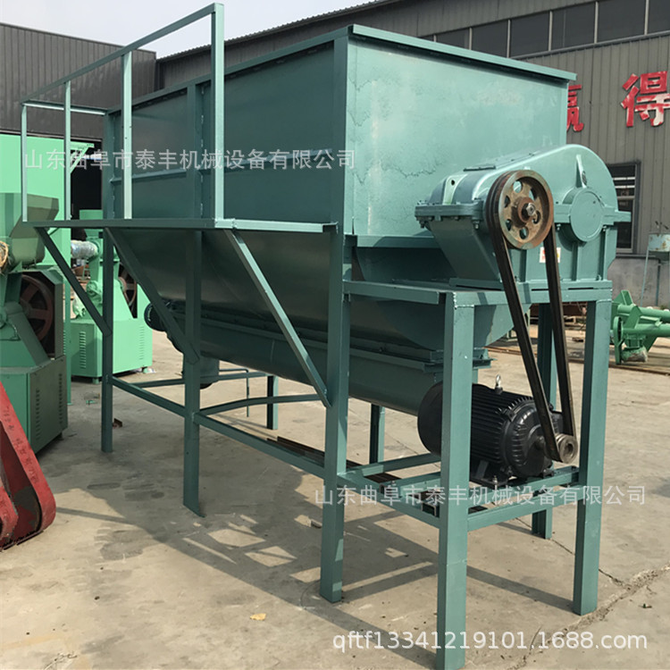 保定干湿两用卧式搅拌机 自吸麦麸饲料草粉搅拌机 鹌鹑饲料搅拌机
