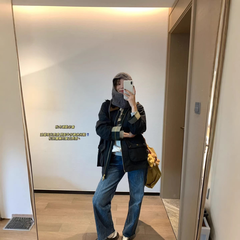 2026 New Barn Style Latest Retro Women's Oil Wax Jacket