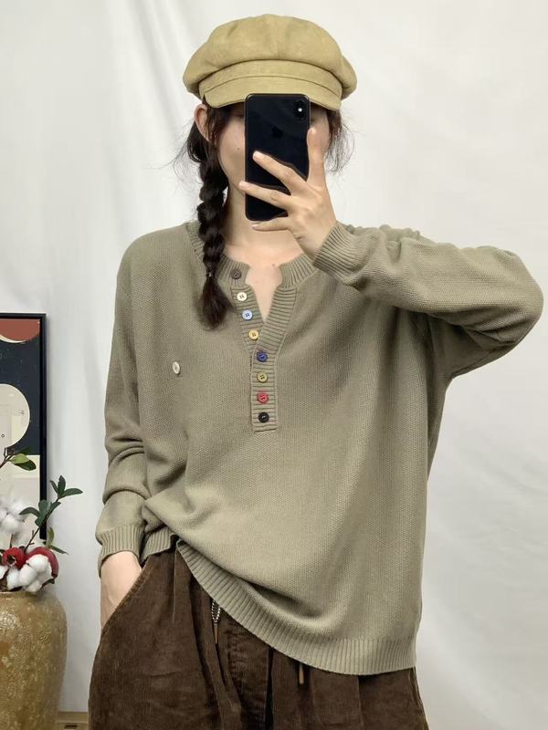 2025秋季新款 复古简约纯色拼接针织毛衣 宽松圆领纽扣套头毛衣女|undefined