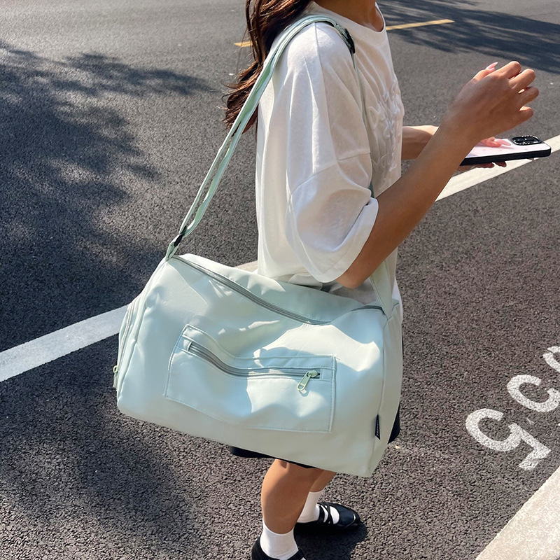 Gym bag with dry and wet separation, large capacity, simple and lightweight sports bag, independent shoe compartment, trolley luggage bag Gym bag with dry and wet separation, large capacity, simple and lightweight sports bag, independent shoe compartment, trolley luggage bag