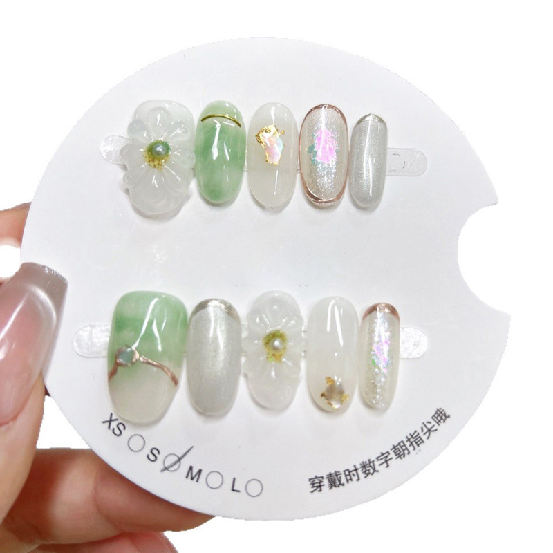 Handmade Japanese-Style Nail Art with Light Green Gradient, Elegant and Complexion-Enhancing Short Nail Tips Handmade Japanese-Style Nail Art with Light Green Gradient, Elegant and Complexion-Enhancing Short Nail Tips