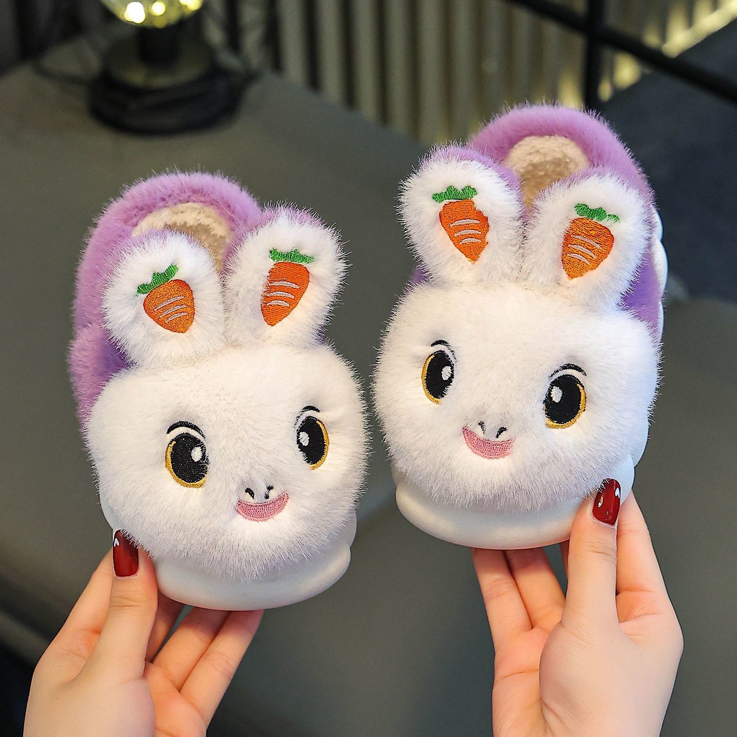 Zapatos de algodón para niños en invierno en el hogar calentamiento antideslizante para niñas zapatos de peluche de moda para niños zapatillas de algodón tacones