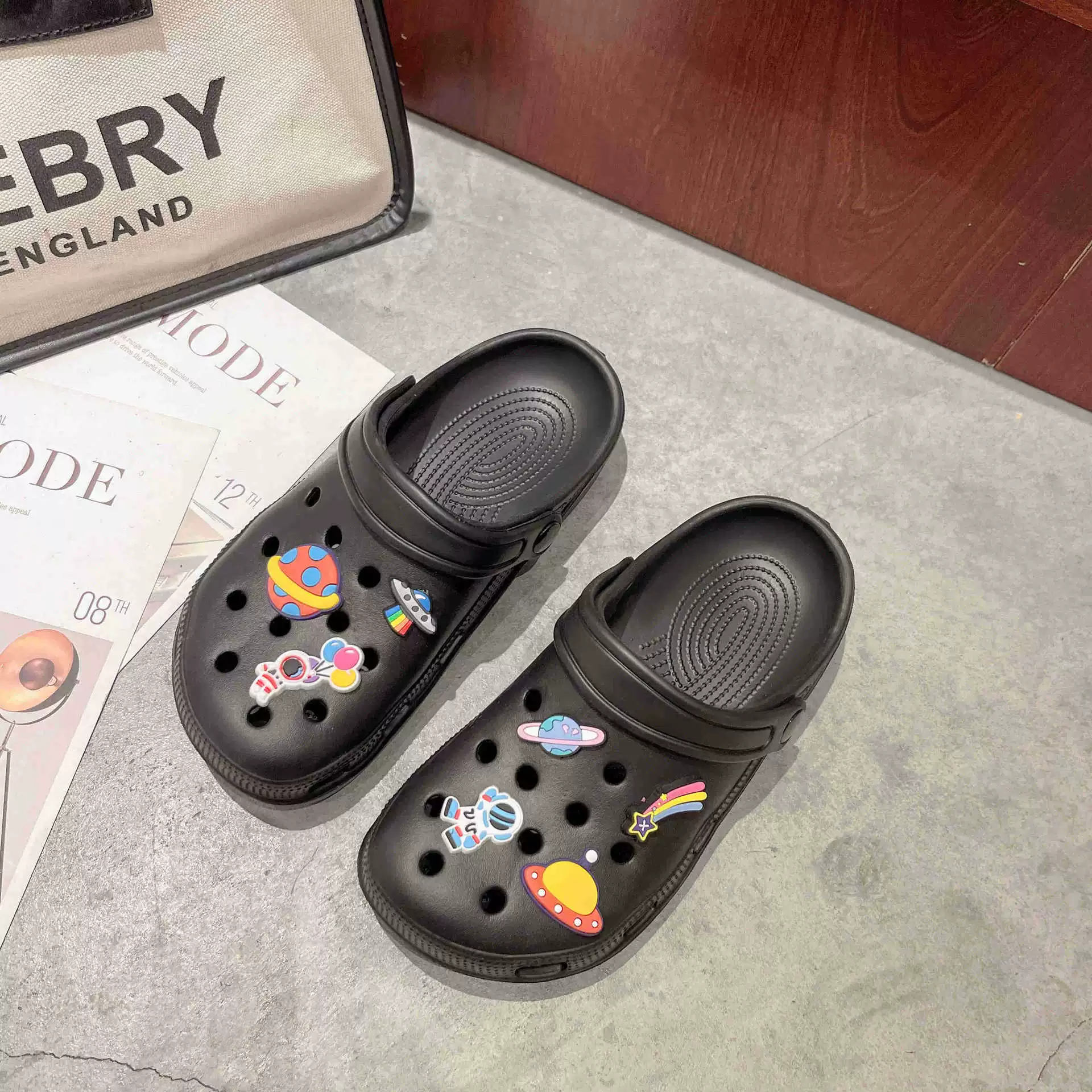 Non-slip fresh slippers, 2023 collection