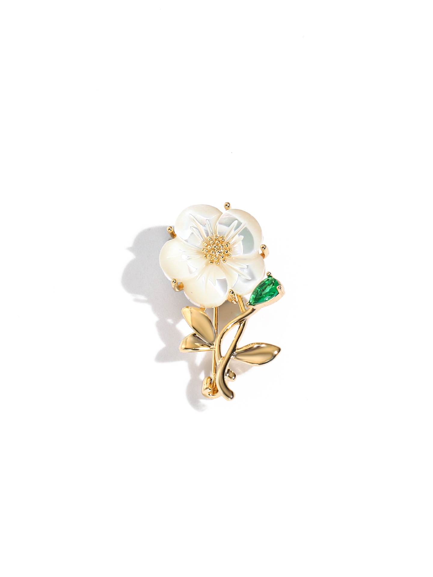 Elegant Flower Copper Women's Brooches display picture 1