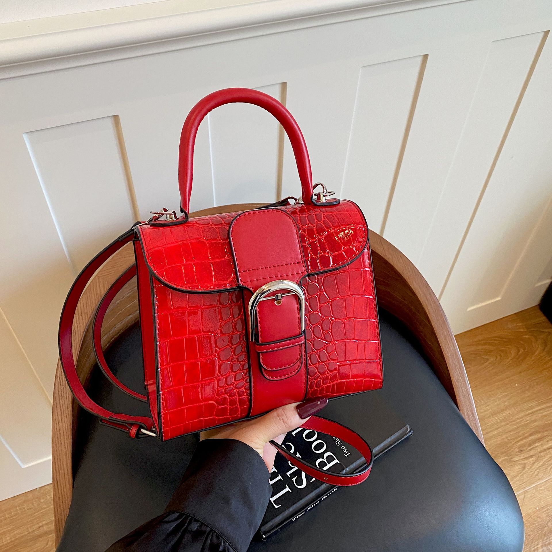 Bolso de mano retro cocodrilo transfronterizo lujoso ligero de moda versátil bolso de hombro de tendencia diaria de comercio exterior bolso de color contraste Kelly