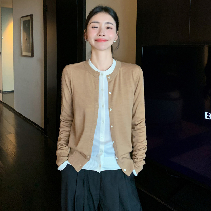 Round Neck Cashmere Knitted Cardigan for Women, Pure Color Loose Short Top with Sweater as Base Layer and Layered Cardigan Jacket Round Neck Cashmere Knitted Cardigan for Women, Pure Color Loose Short Top with Sweater as Base Layer and Layered Cardigan Jacket