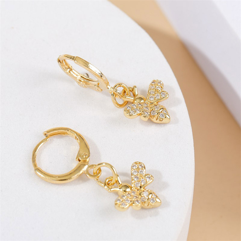 European And American Fashion Simple Copper Inlaid Zirconium Insect Bee Earrings Female Ins Creative Real Gold Plating Ornament display picture 6