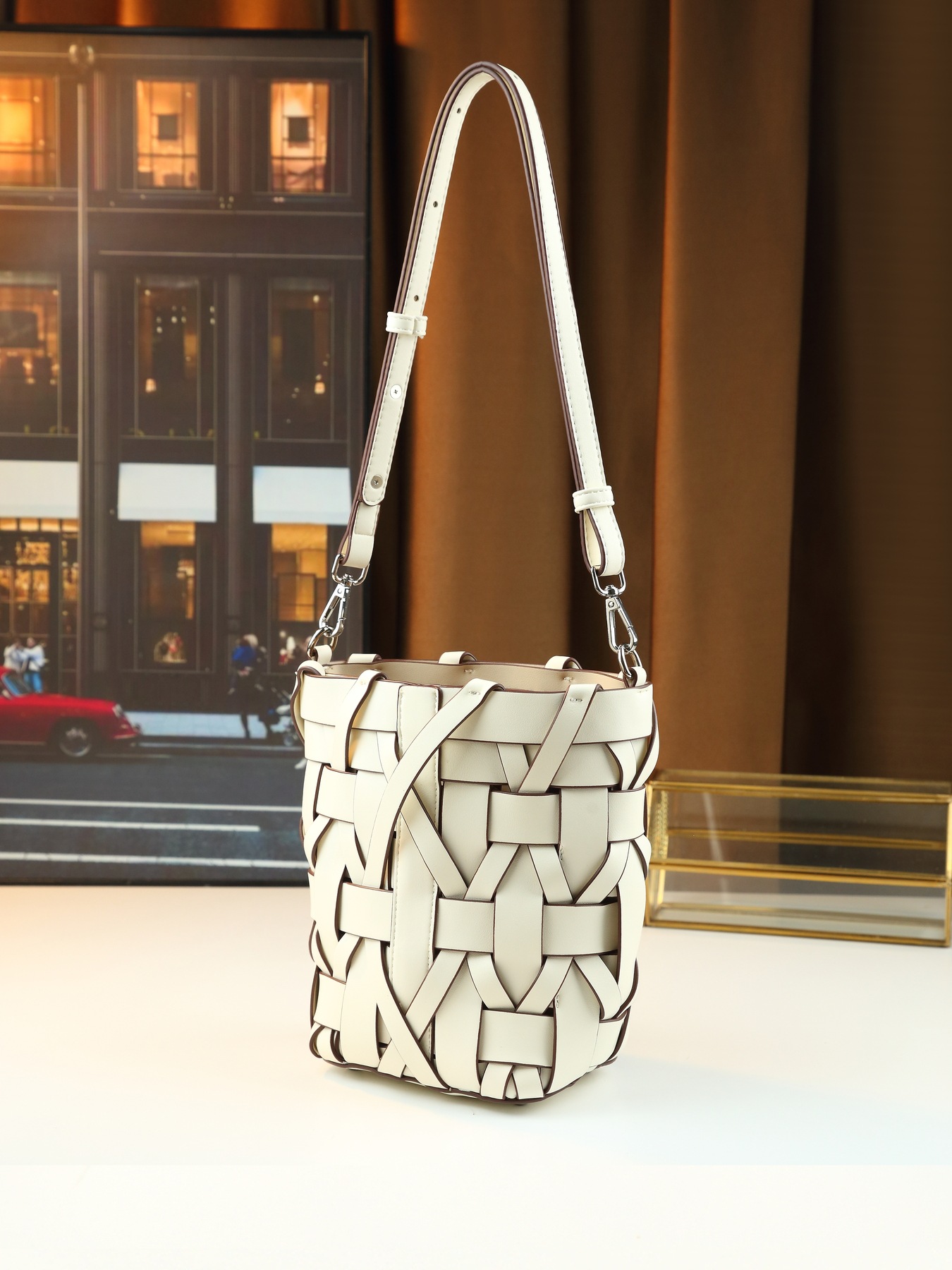 Women's Woven Cylindrical Crossbody Bag Versatile Underarm Handbag_voghion.com