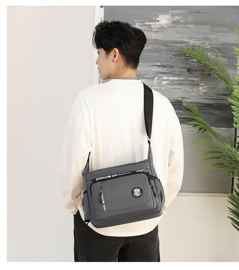 Wholesale of Korean men's simple and large-capacity briefcases, casual and versatile single-shoulder bags, travel and business crossbody men's bags undefined