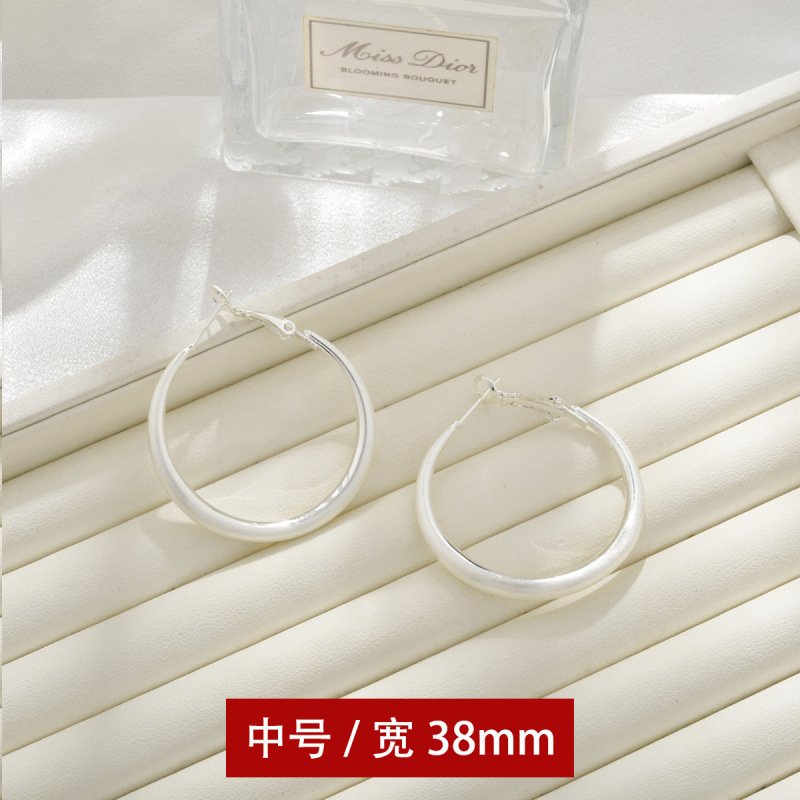 欧美跨境夸张圆圈耳环高级感个性拉丝轻奢耳饰大圈圈气质时尚耳扣|undefined