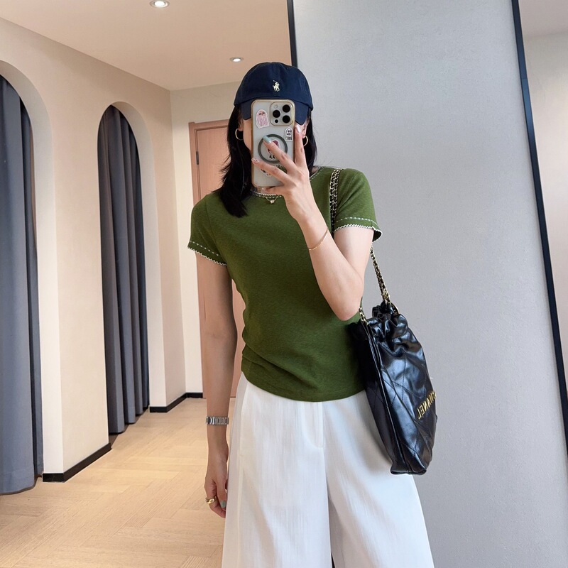 Super Flattering and Slimming!! 2026 Summer New Forest Green Color-Block Embroidered Round-Neck Short-Sleeve Stretch Slim-Fit T-Shirt for Women Super Flattering and Slimming!! 2026 Summer New Forest Green Color-Block Embroidered Round-Neck Short-Sleeve Stretch Slim-Fit T-Shirt for Women