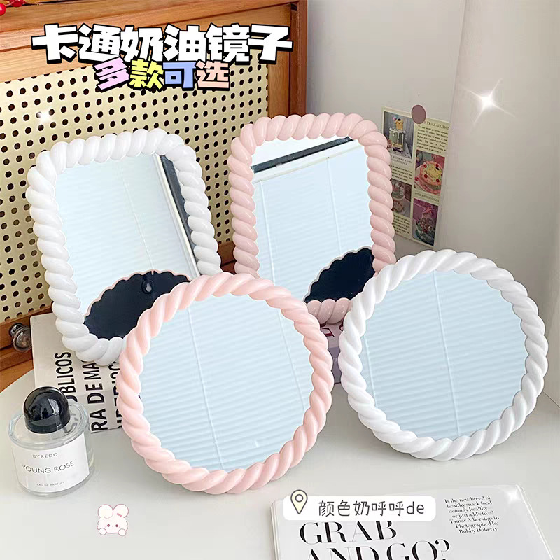 Espejo de maquillaje de plástico lindo de estilo crema dormitorio de escritorio simple vertical de alta definición espejo de belleza espejo de chicas