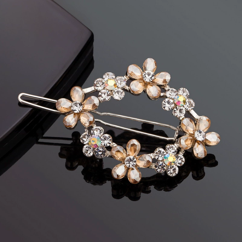 Small fresh hairgrip, bangs flower-shaped