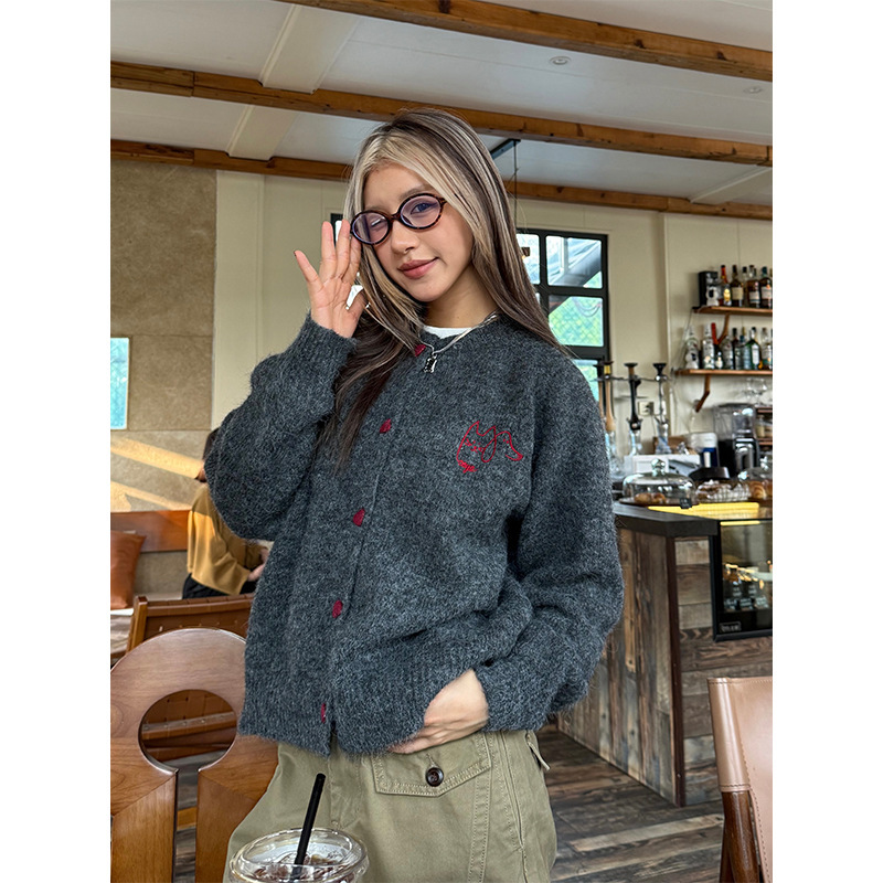 川川也美式复古慵懒风针织毛衣开衫女秋季新款纽扣圆领外套2024潮|undefined