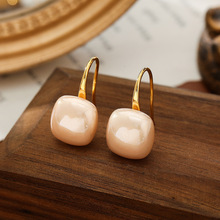 ��ʽС���L���s���ε���ɫС���Ƕ��h�p�ݚ��|�߼��ж��h������l