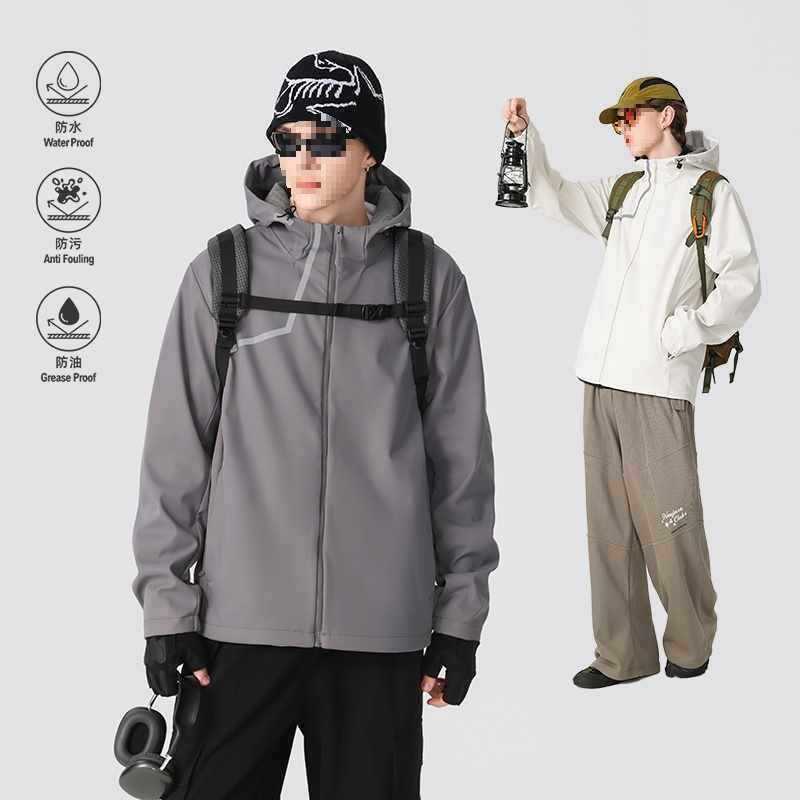 Outdoor Soft Shell Jacket Men's Autumn and Winter Thickeneded Windproof and Waterproof Hooded Jacket Black Military Color No Off-White