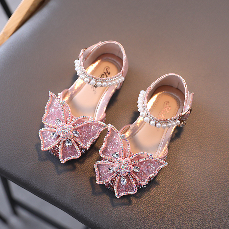 Cute rhinestone big bow children's sandals with a toe bag, 2022 summer new girl princess shoes, hollowed out leather_voghion.com