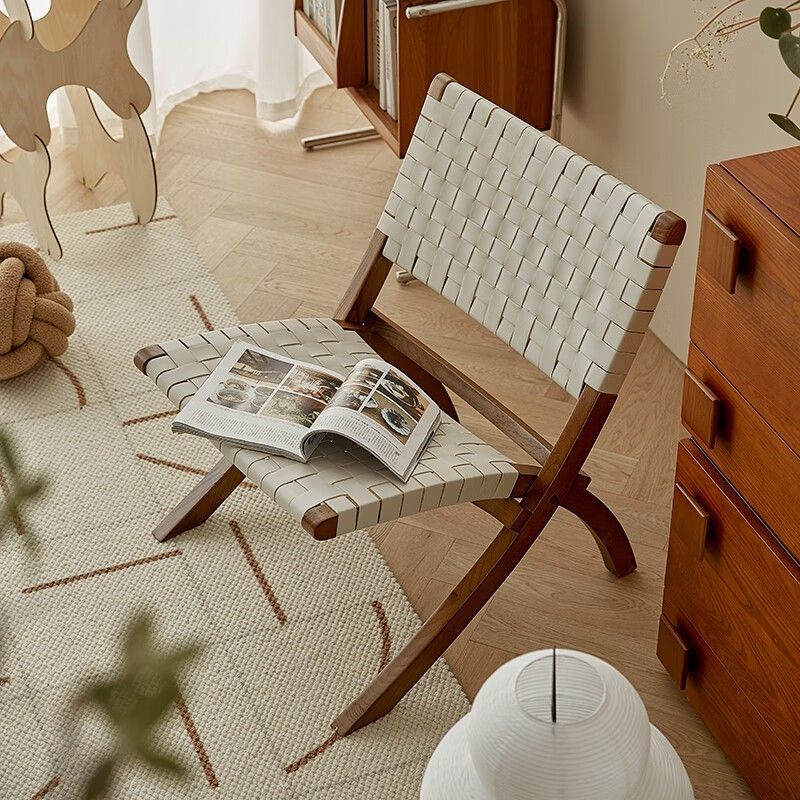 Una silla de silla de madera sólida nórdica sofá retrógrado individual de alojamiento residencial hotel silla de tejido casual