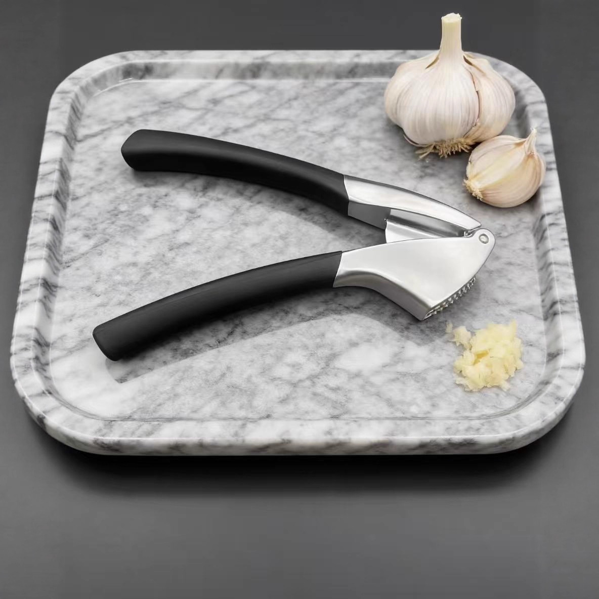 Manufacturer Zinc Alloy Manual Small Garlic Press Household Thickened Multi-Functional Garlic Press Kitchen Supplies Garlic Press