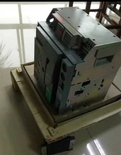 MVS10N3F6A0 固定式断路器1000A 3P框架手动储能控制器现货