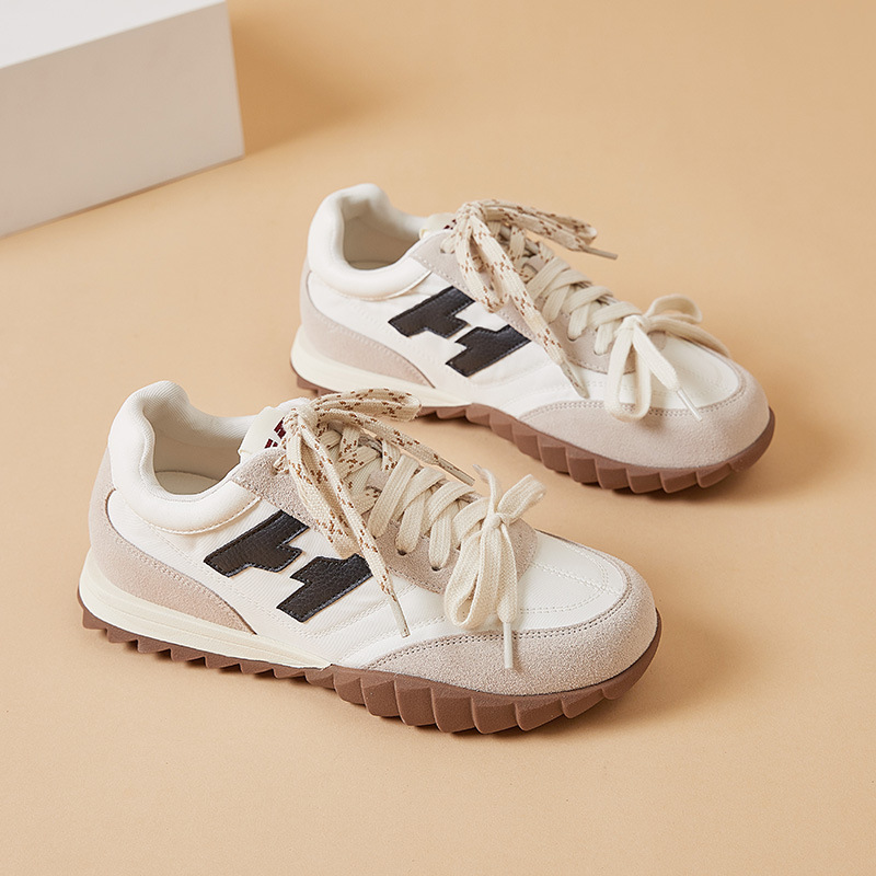 Four Seasons New Women's Retro Sports Lace-Up Shoes Women's Summer New Casual Fashion Breathable Moral Training Shoes Dropshipping