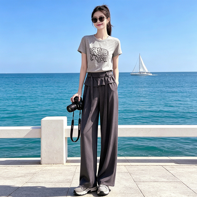 Casual Lazy Style Printed Short-Sleeved Wide-Leg Pants Two-Piece Set for Women 2026 Summer Slimming and Age-Reducing Sports Suit