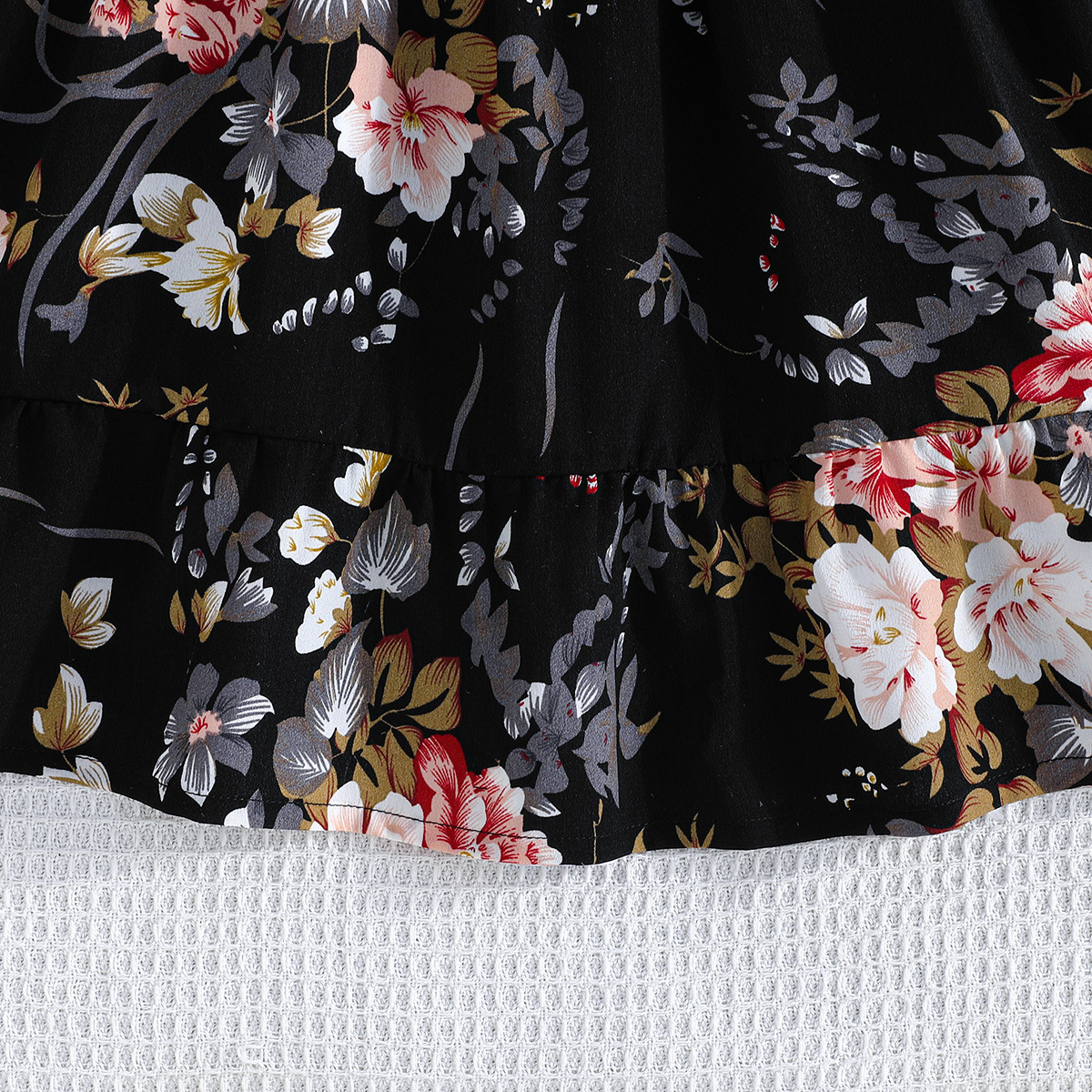 2024 Sommer neues zweiteiliges Set mit Blumendruck für Mädchen und Kinder mit langen Ärmeln und Gürtel_voghion.com